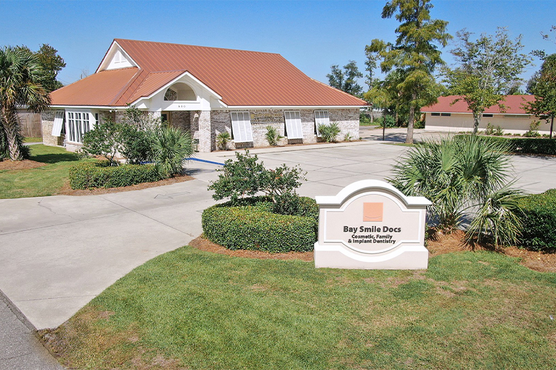 Dentist in Lynn Haven